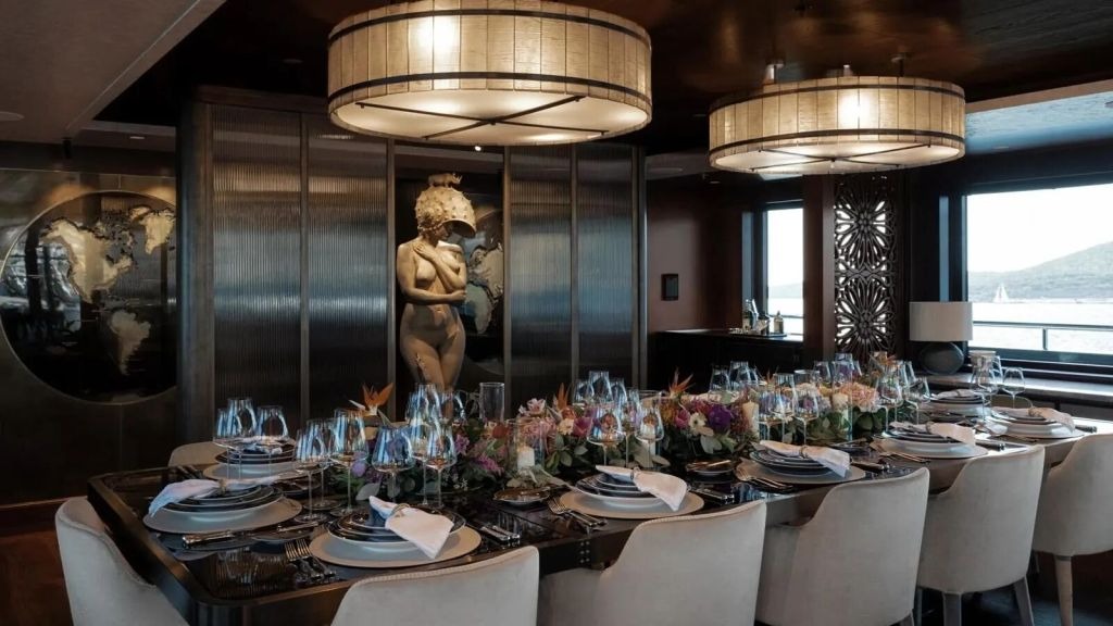 pink-shadow-031-1024-576