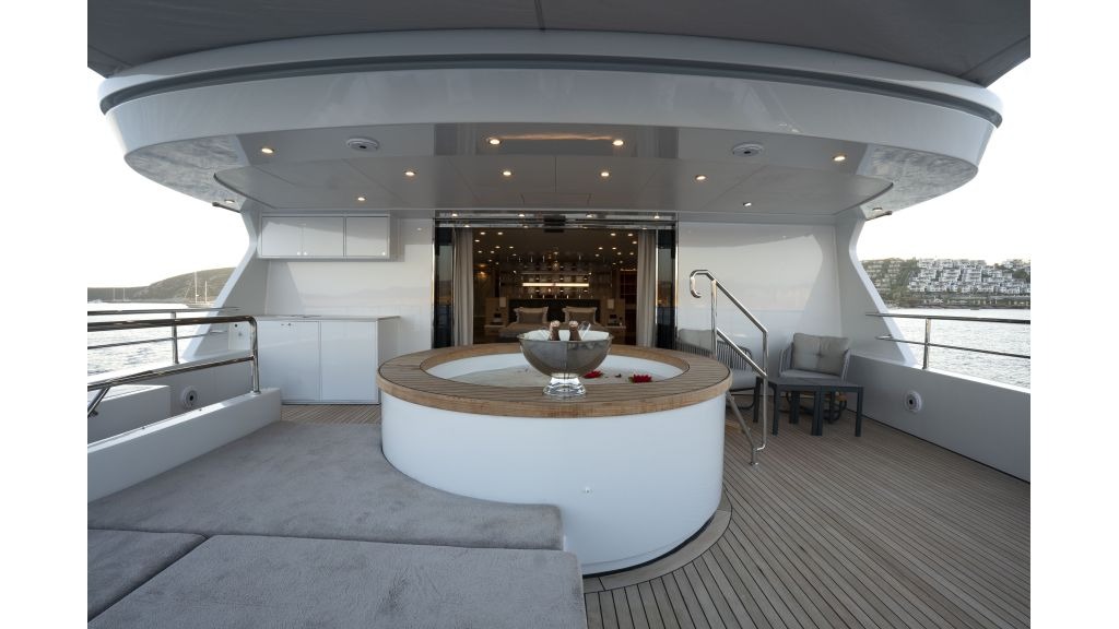 princess-melda-570-1024-576