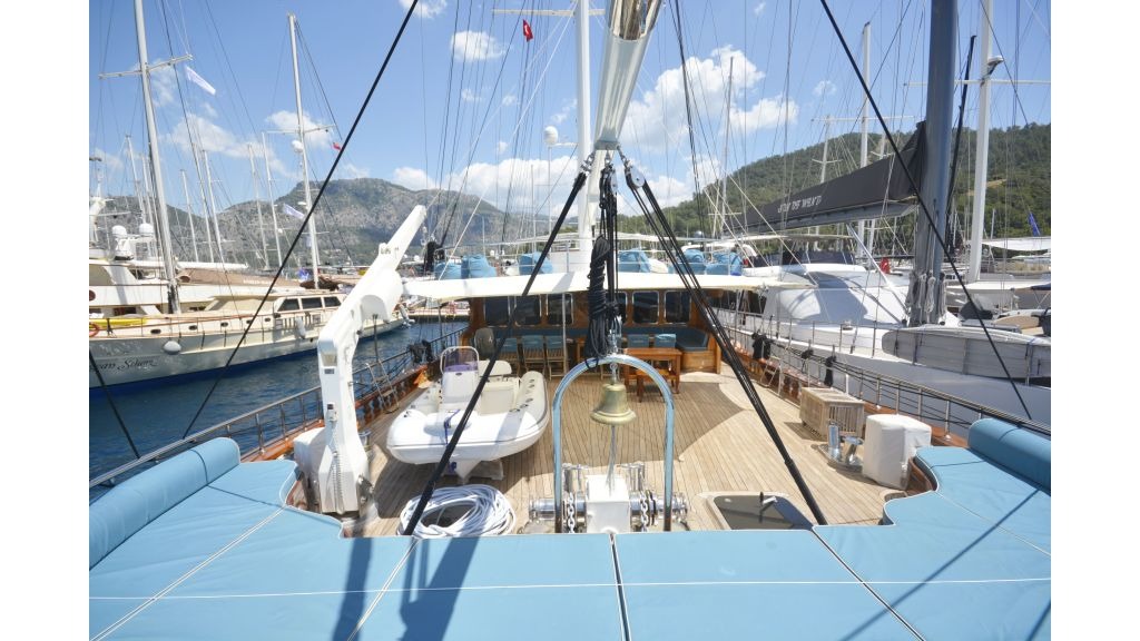 queen-atlantis-020-1024-576