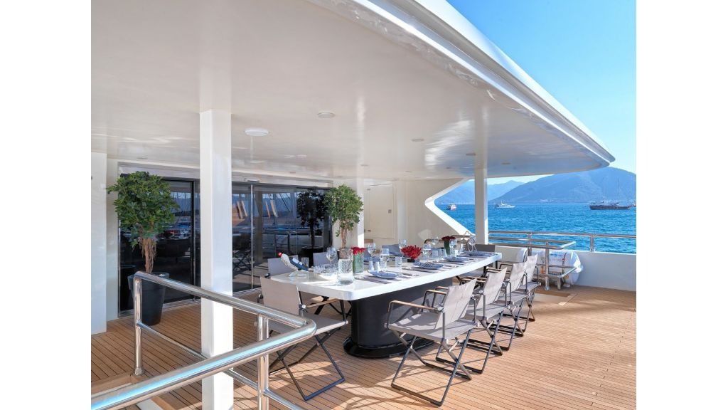 queen-mare-08-1024-576