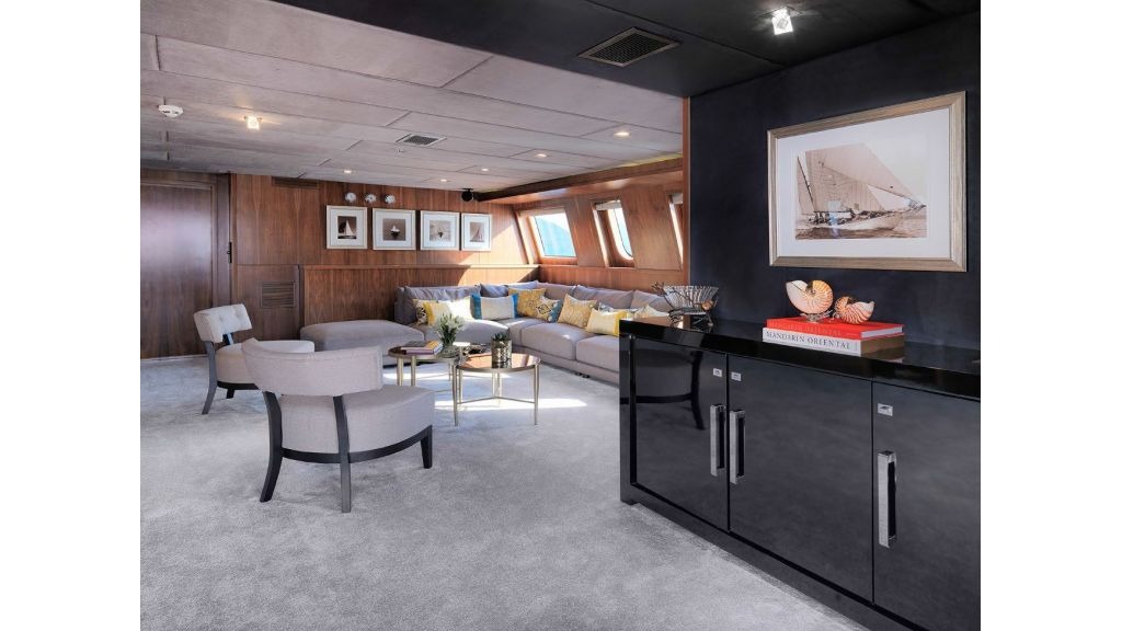 queen-mare-09-1024-576