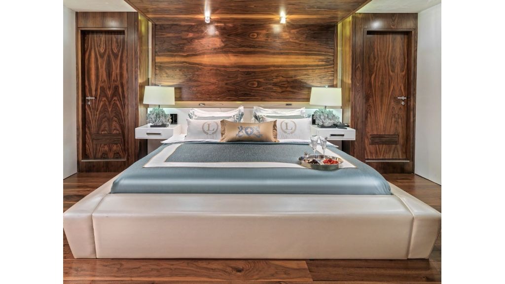 queen-mare-22-1024-576