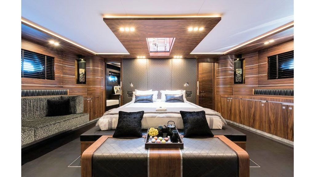 rox-star-sailing-yacht-9-1024-576