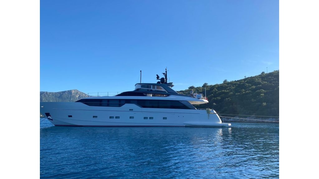 sanlorenzo-105-2022-s12204-1024-576