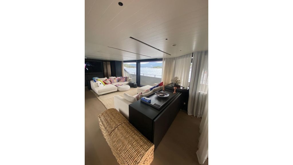 sanlorenzo-105-2022-s12215-1024-576