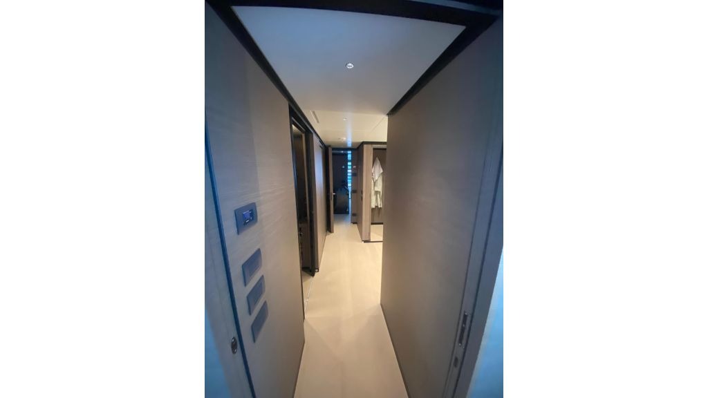 sanlorenzo-105-2022-s12218-1024-576