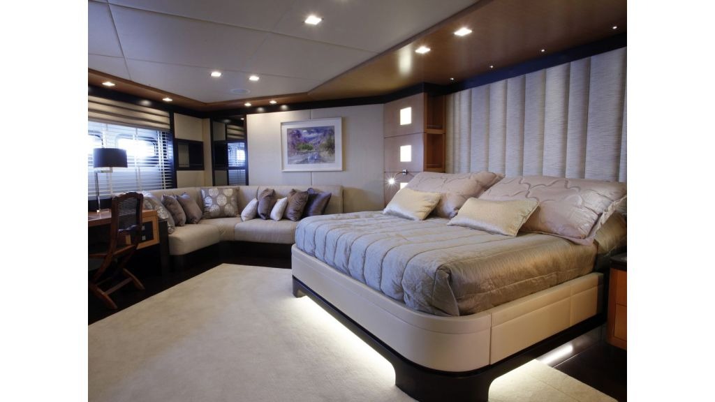 serenity-2-motor-yacht-master-1024-576