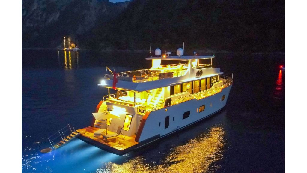 simay-m-motor-yacht-23-1024-576