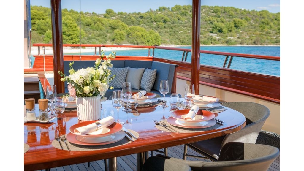 son-de-mar-gulet-32-1024-576