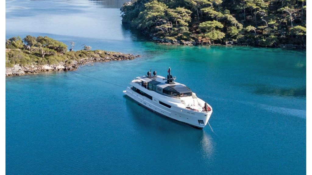 sun-motor-yacht-17-1024-576