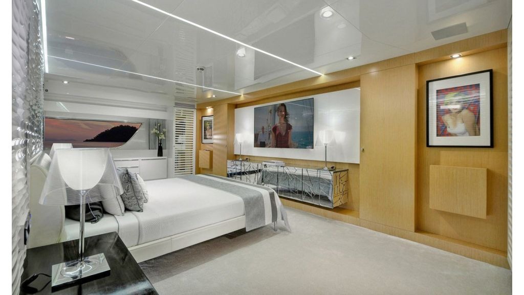 sun-motor-yacht-23-1024-576