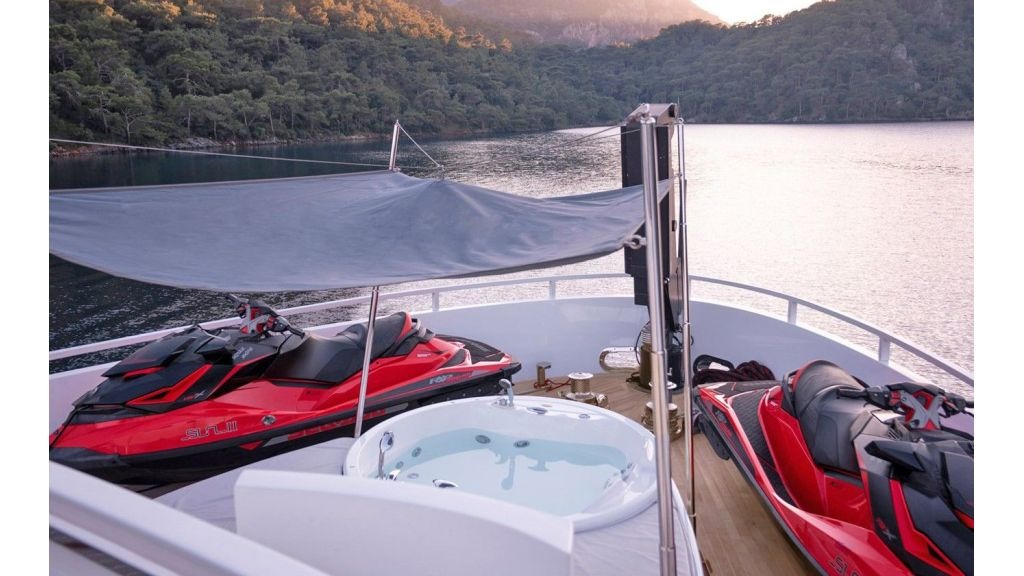 sun-motor-yacht-28-1024-576