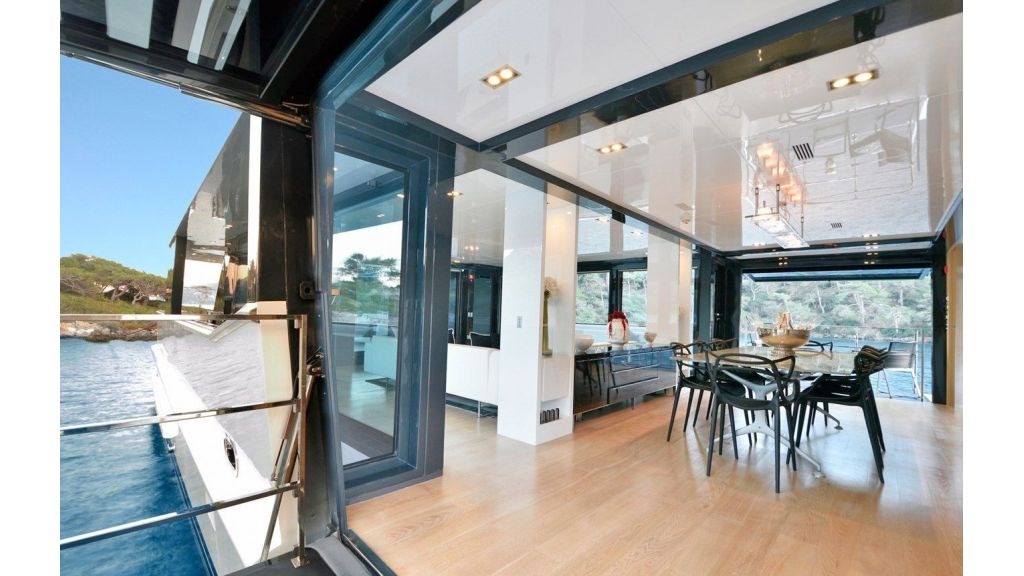 sun-motor-yacht-9-1024-576