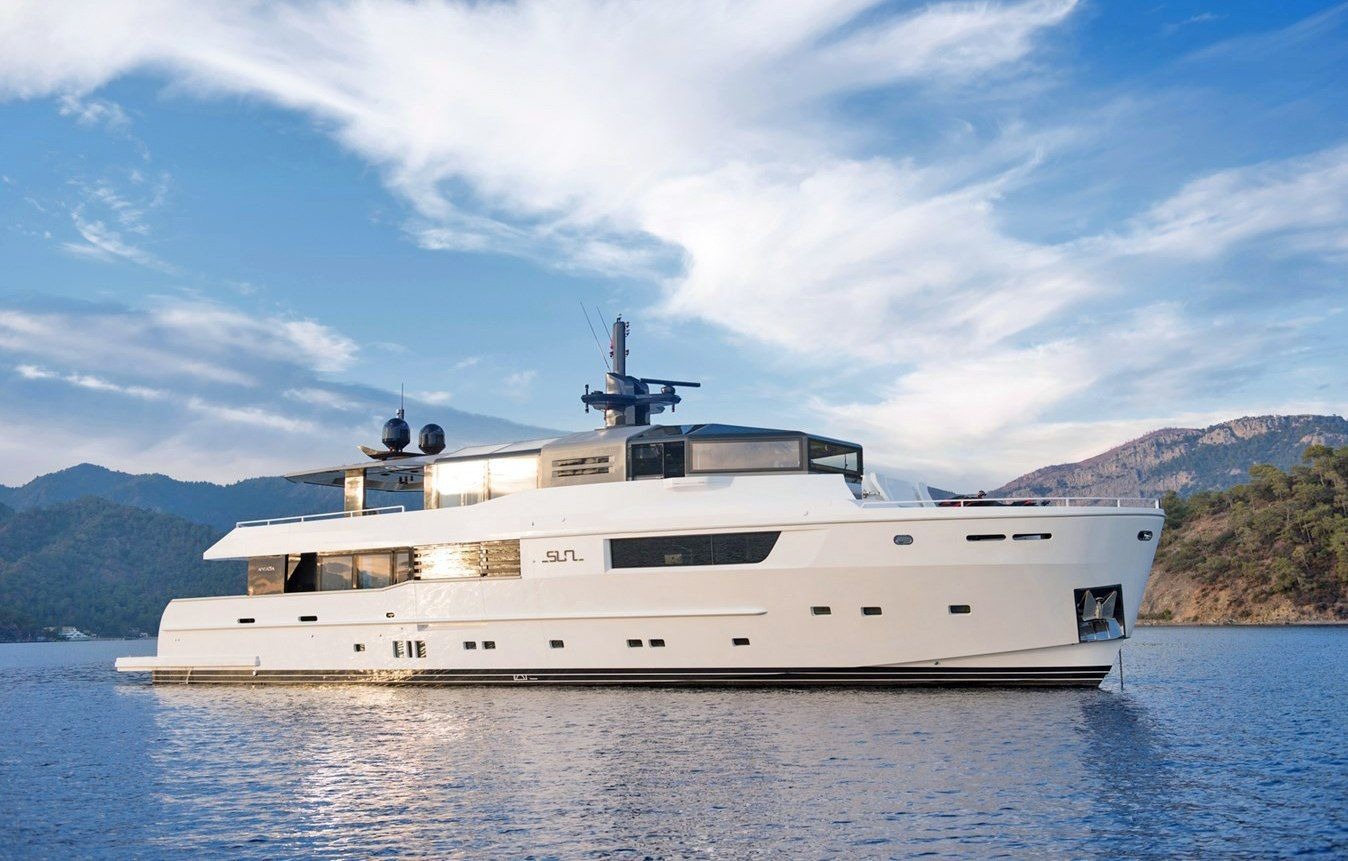 sun-motor-yacht-master-2