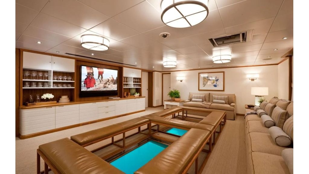 suri-yacht-027-1024-576