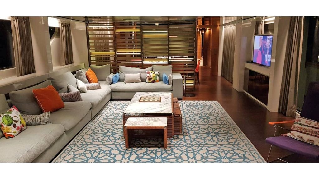 takara-one-11-1024-576