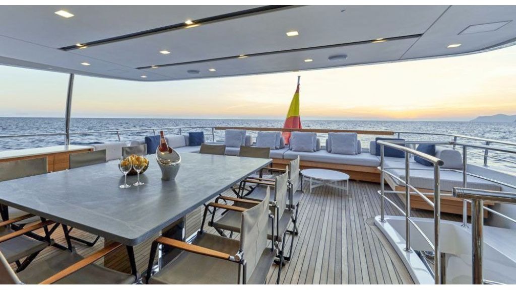 takara-one-12-1024-576