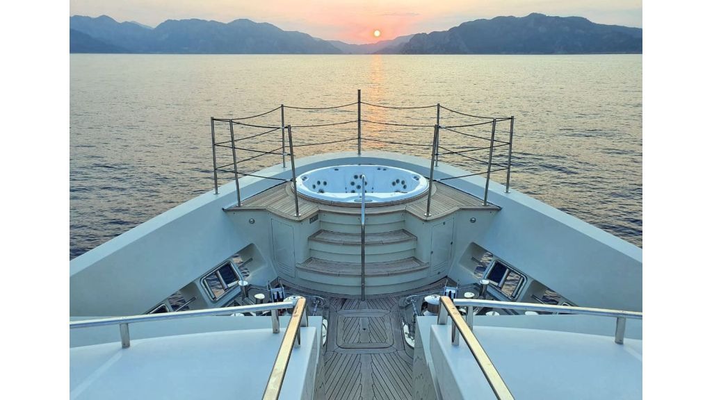 takara-one-16-1024-576