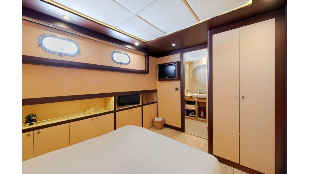 the-wall-luxury-gulet-35-1024-576