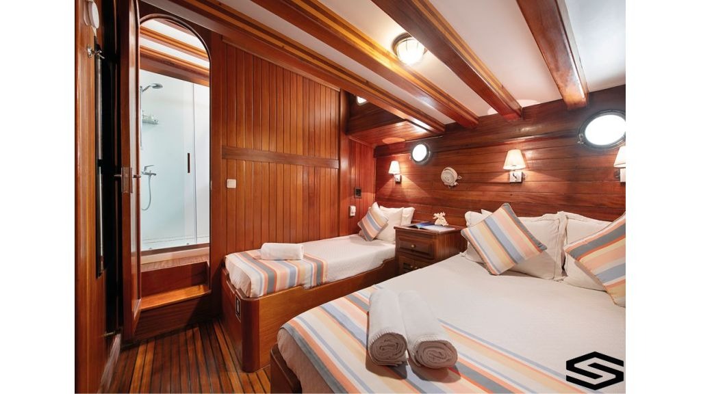 triple-cabin-2-1024-576