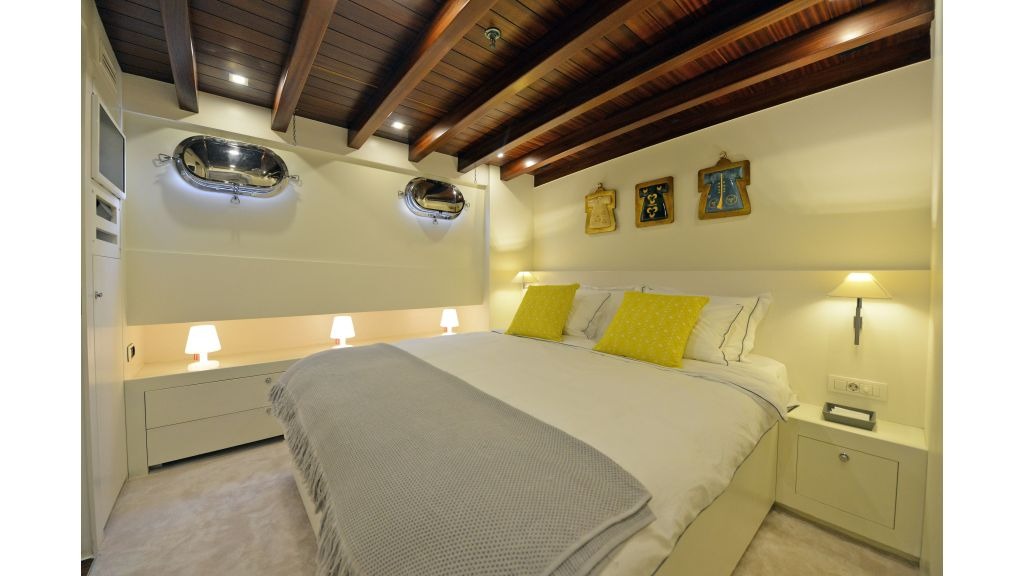 white-soul-luxury-gulet-12-1024-576