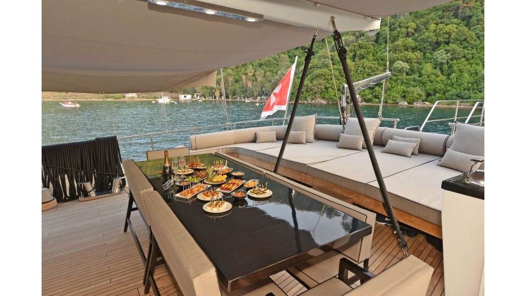 white-soul-luxury-gulet-40-1024-576