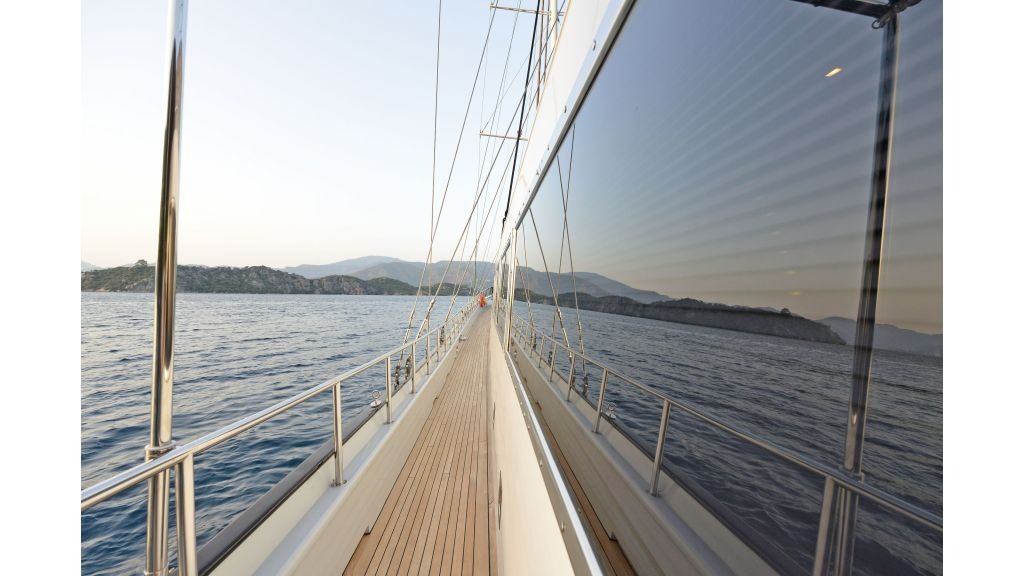 white-soul-luxury-gulet-42-1024-576