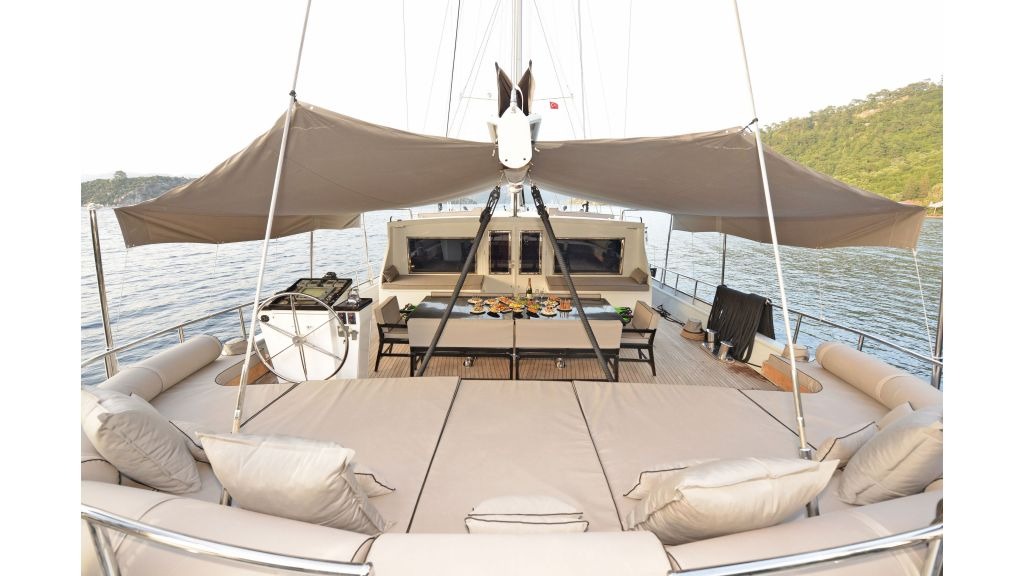 white-soul-luxury-gulet-master-1024-576